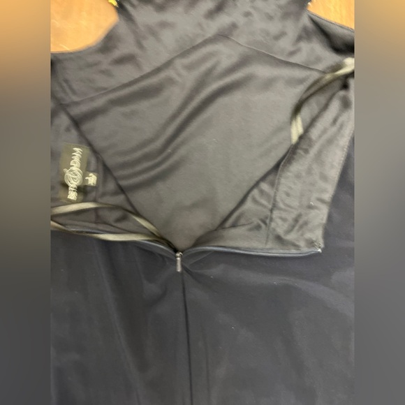 Betsy & Adam Navy Formal Gown Size 8 Gold Beaded Trim Cutout Halter Prom Pageant - Picture 11 of 15